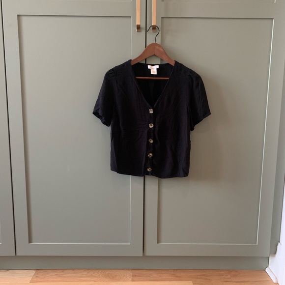 URBAN Romantics Tops - Black button top